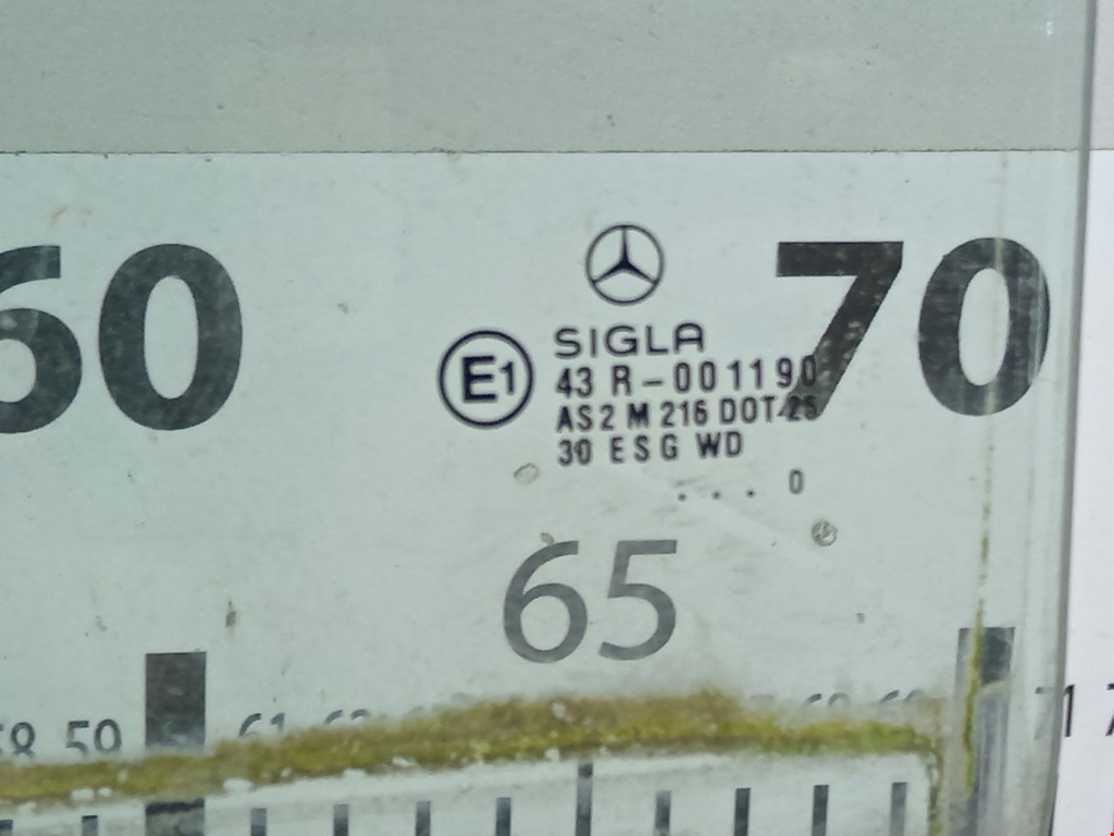 Стекло двери задней левой Mercedes E-Class (W210) купить в Беларуси
