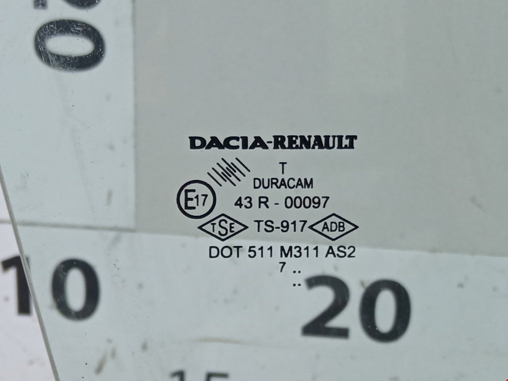 Стекло двери передней правой Dacia Logan 1 купить в Беларуси
