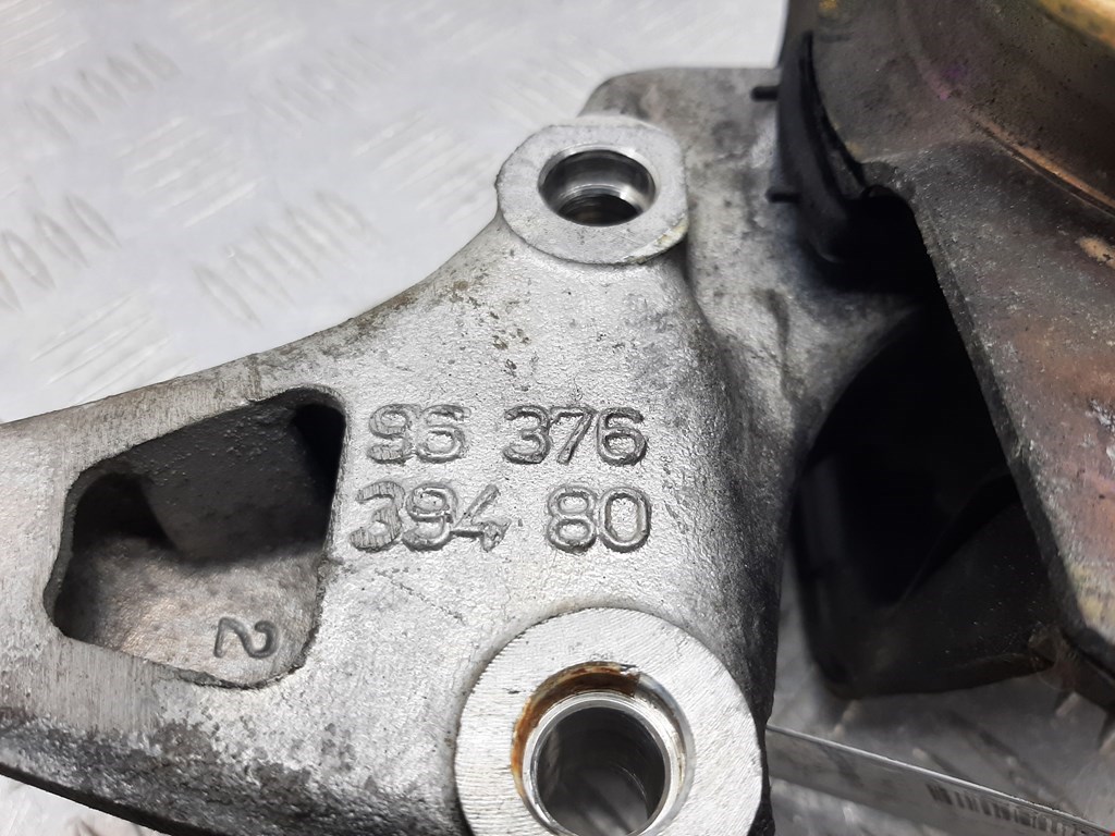 Подушка (опора) крепления двигателя Peugeot 307 купить в Беларуси
